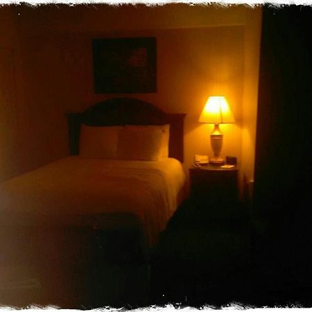 Hillside Inn Madison Esterno foto
