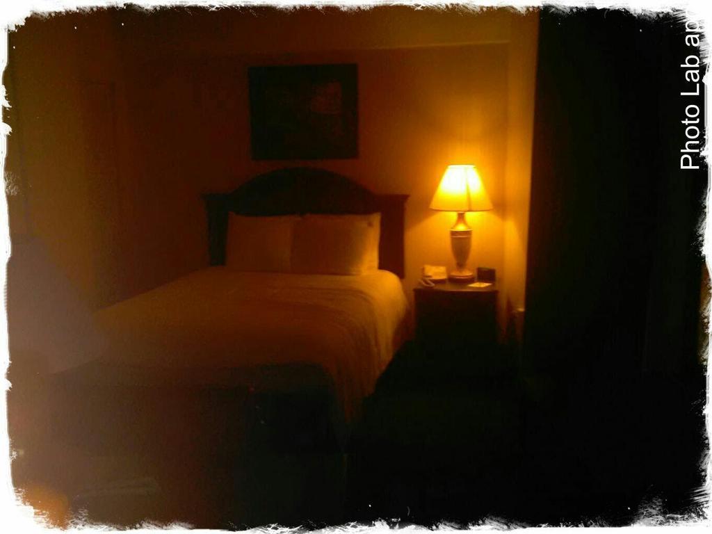 Hillside Inn Madison Esterno foto